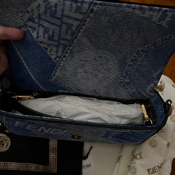Fendace Denim Patchwork Baguette Fendi Versace - Picture 5 of 8